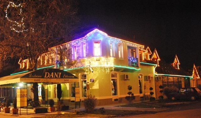 Eco Rural Tourism Association Skorenovac Hotel Ngoại thất bức ảnh